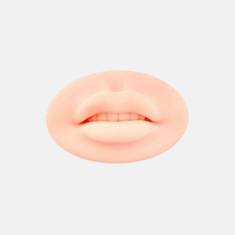 Labbra realistiche per la pratica della micropigmentazione